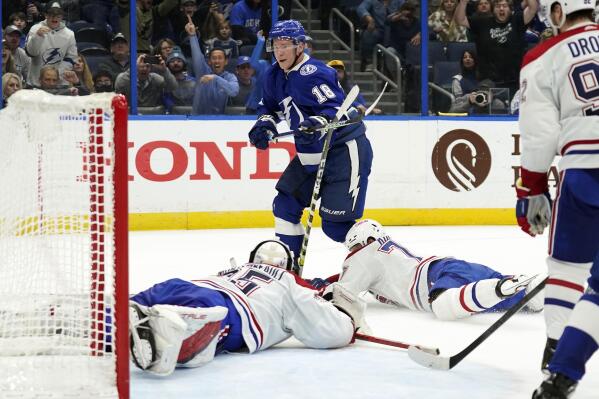 Tampa Bay Lightning F Ondrej Palat leaves game with Upper-Body Injury