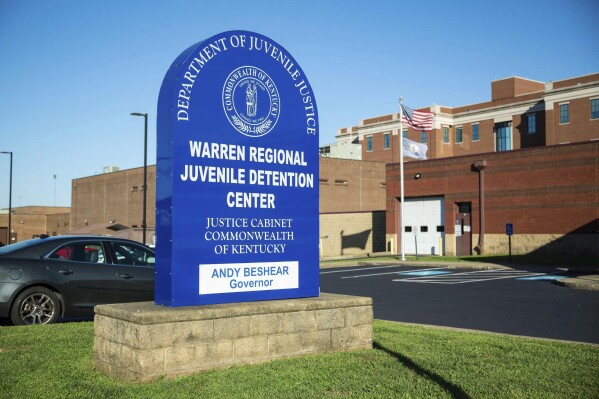 FILE - The Warren Regional Juvenile Detention Center is pictured on Jan. 24, 2023, in Bowling Green, Ky. The U.S. Department of Justice announced on Wednesday, May 15, 2024, it is investigating Kentucky’s juvenile justice system over its treatment of juvenile offenders after a series of incidents. (Grace Ramey/Lexington Herald-Leader via AP, File)