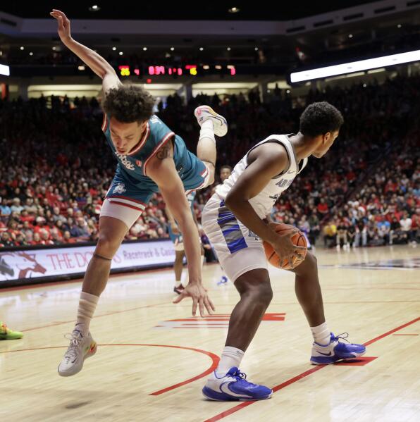 Mashburn has 24 points, No. 25 New Mexico beats Air Force AP News