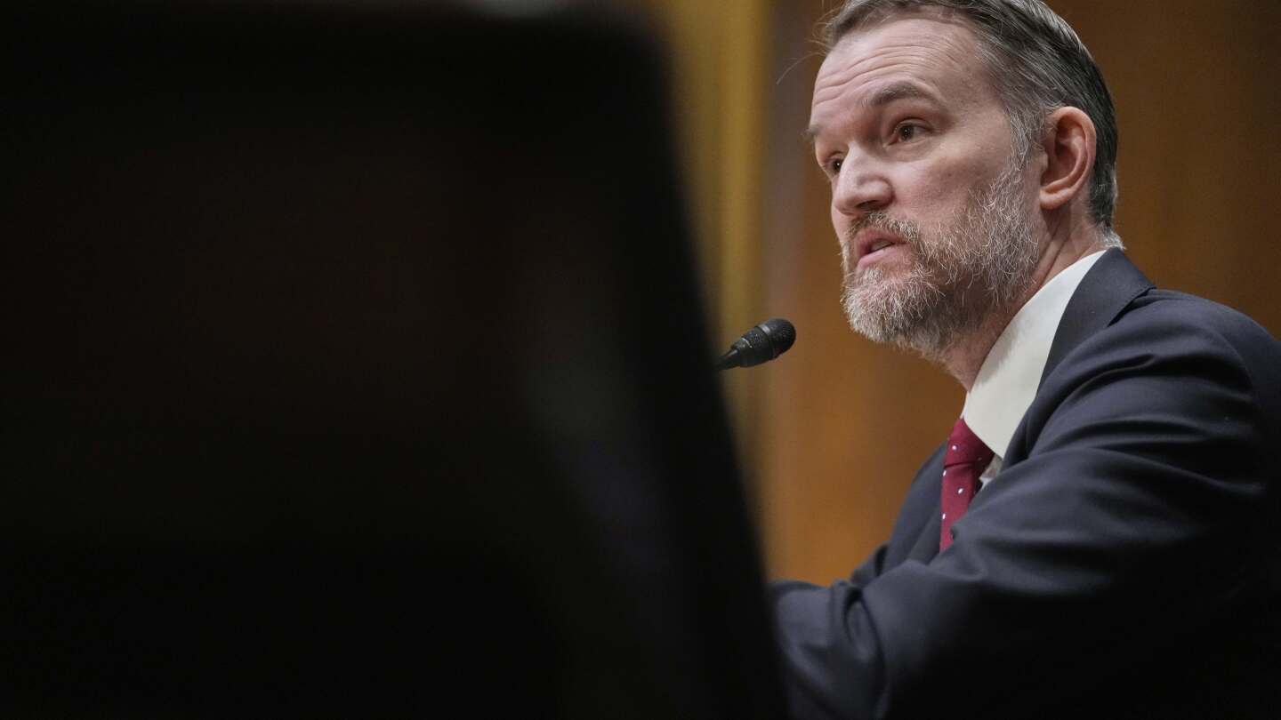 White House threatens Colombia over regulations affecting US auto exports