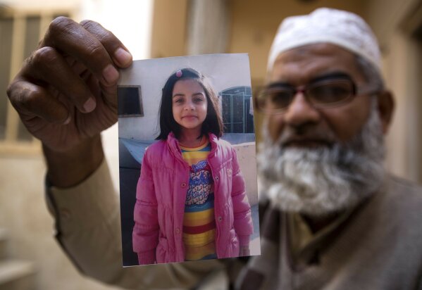 599px x 412px - After girl's killing, Pakistani women speak out on abuse | AP News