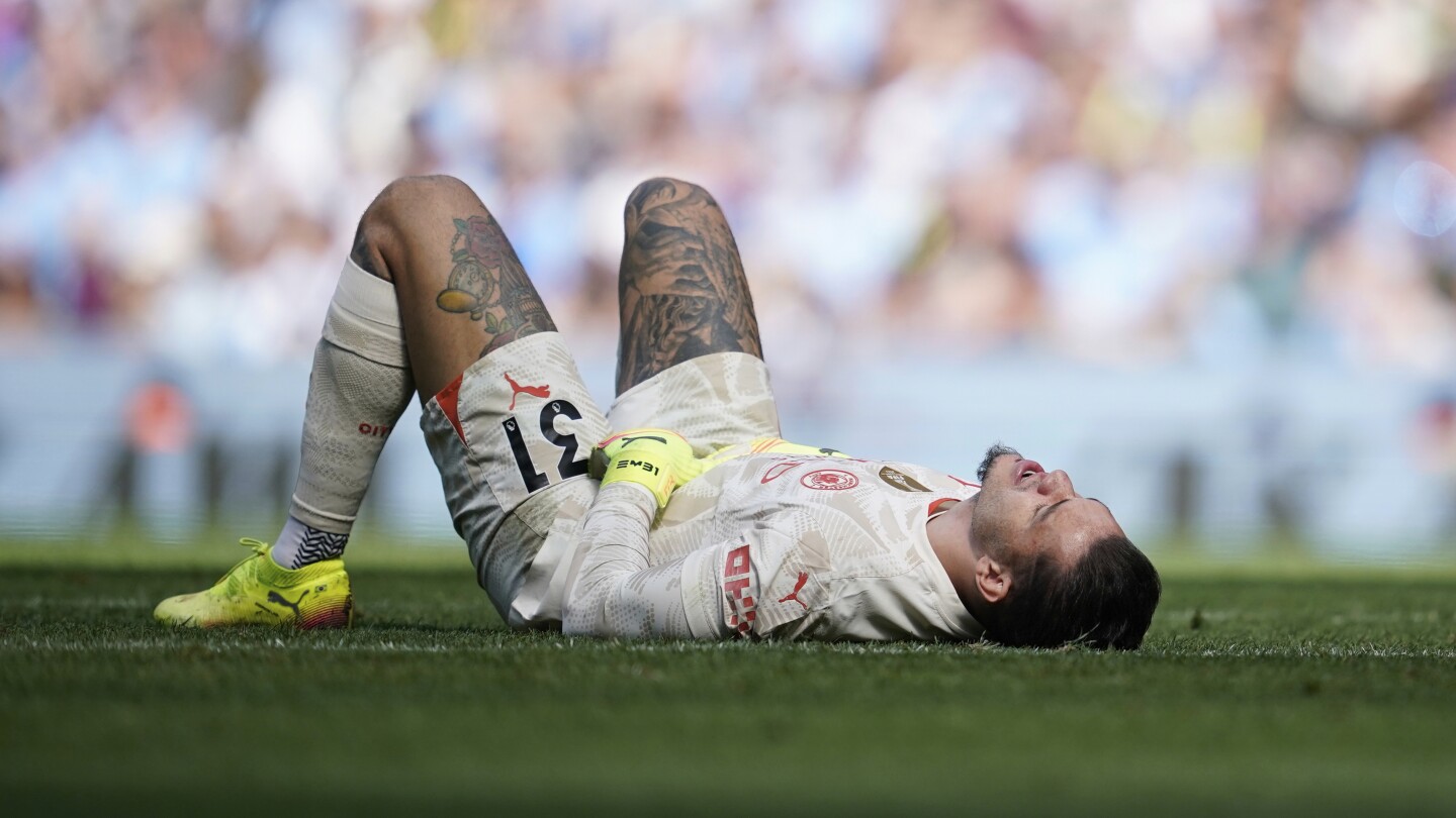 Ederson Injured Following Assist in Man City's 5-2 Victory Over Crystal Palace