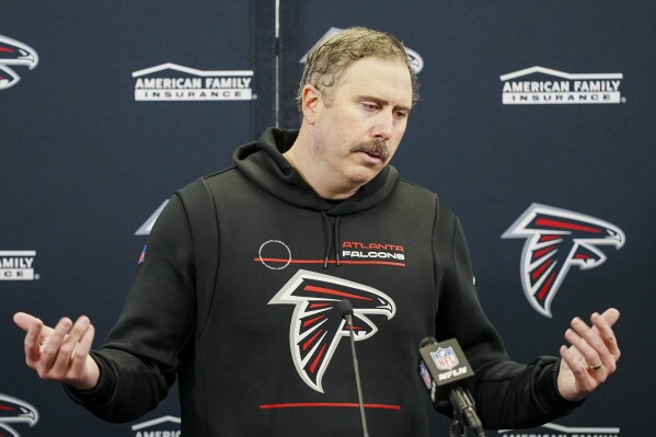 Falcons coach Arthur Smith's job security in question after 9-7 loss to the  NFL's worst team | AP News