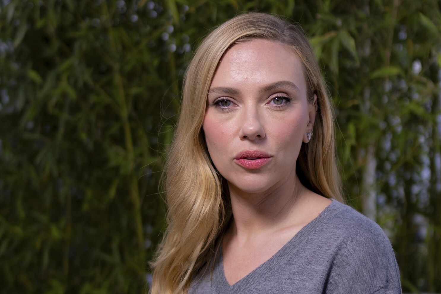 Scarlett Johansson, Kristen Stewart and Harris Dickinson are now directors. Here's what they say