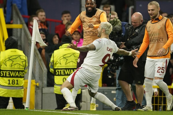 Man United stunned by Galatasaray as Ten Hag's team loses 3-2 in