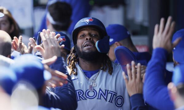 Guerrero Jr. goes deep twice as Blue Jays earn 3rd straight win in