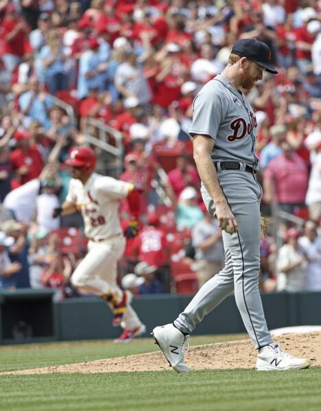 Cards' skid at 8 as Wainwright returns, Tigers win 6-5 in 10