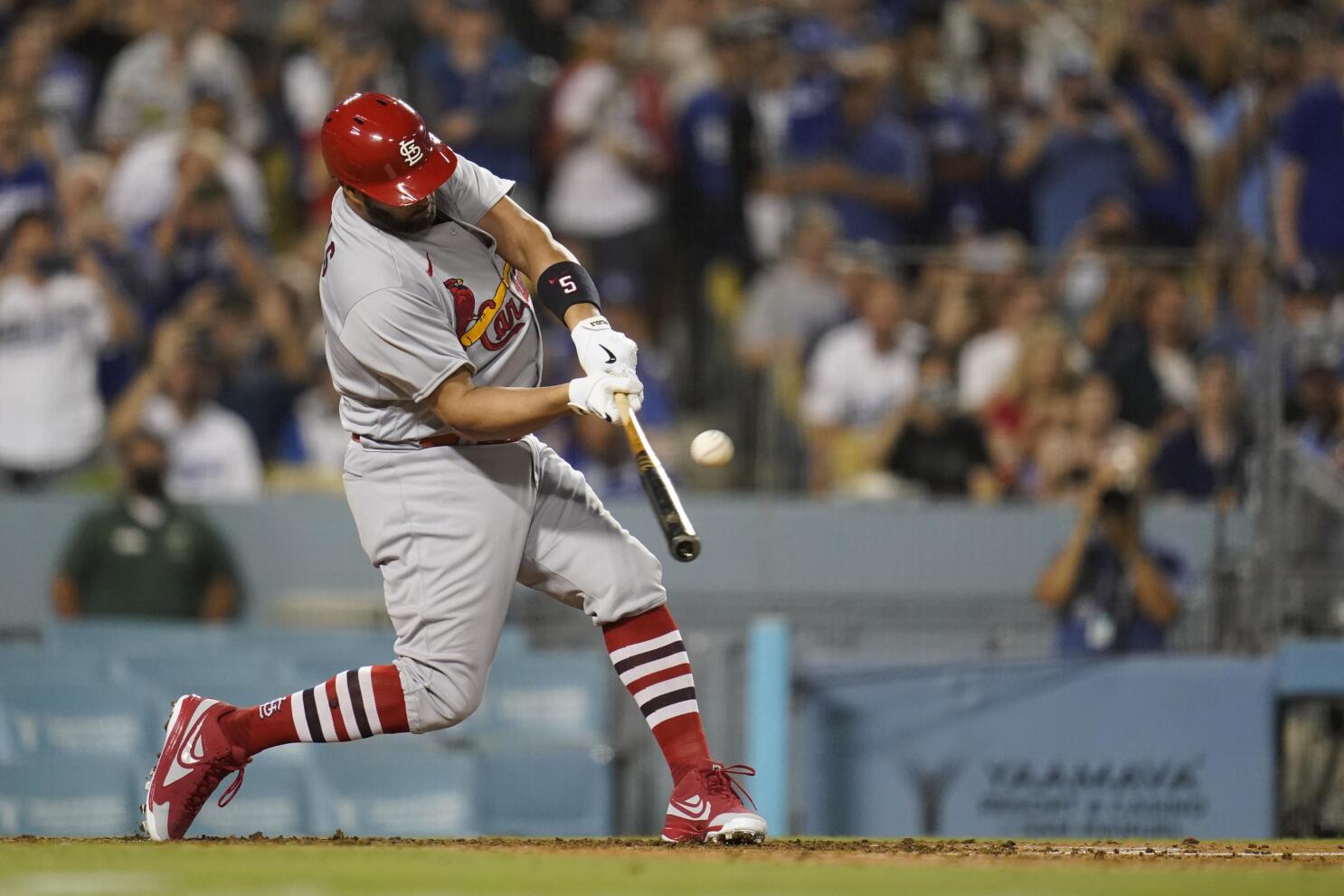 Pujols hits 2 HRs to reach 700, Cardinals rout Dodgers 11-0