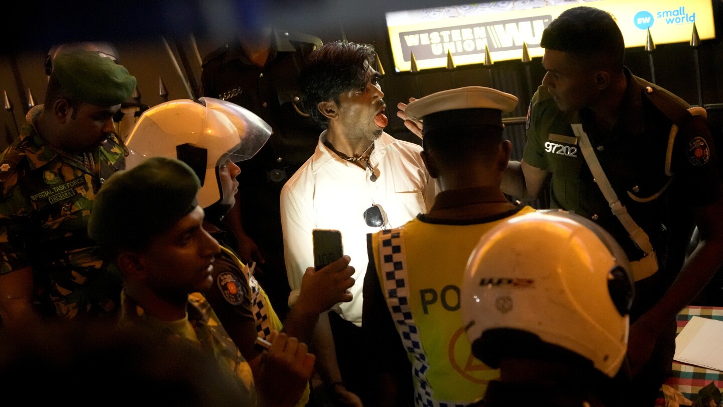 КОЛОМБО Шри Ланка АП — Властите на Шри Ланка арестуваха