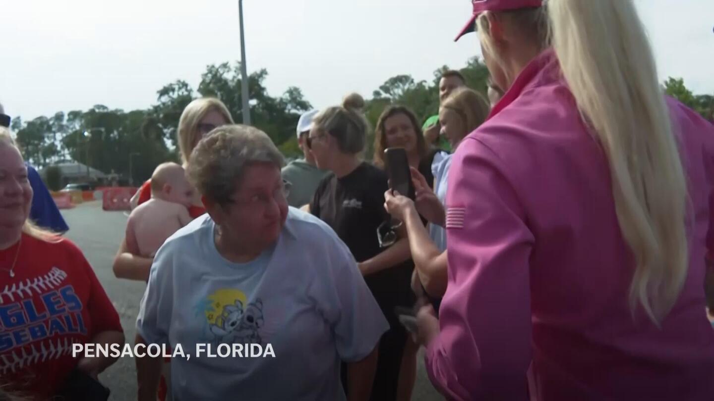 Daughter, fans welcome pardons of reality TV stars Todd and Julie Chrisley