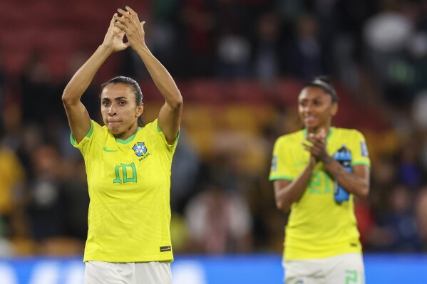 Brazil's Marta gestures to fans following the Women's World Cup Group F soccer match between France and Brazil in Brisbane, Australia, Saturday, July 29, 2023. (AP Photo/Aisha Schulz)