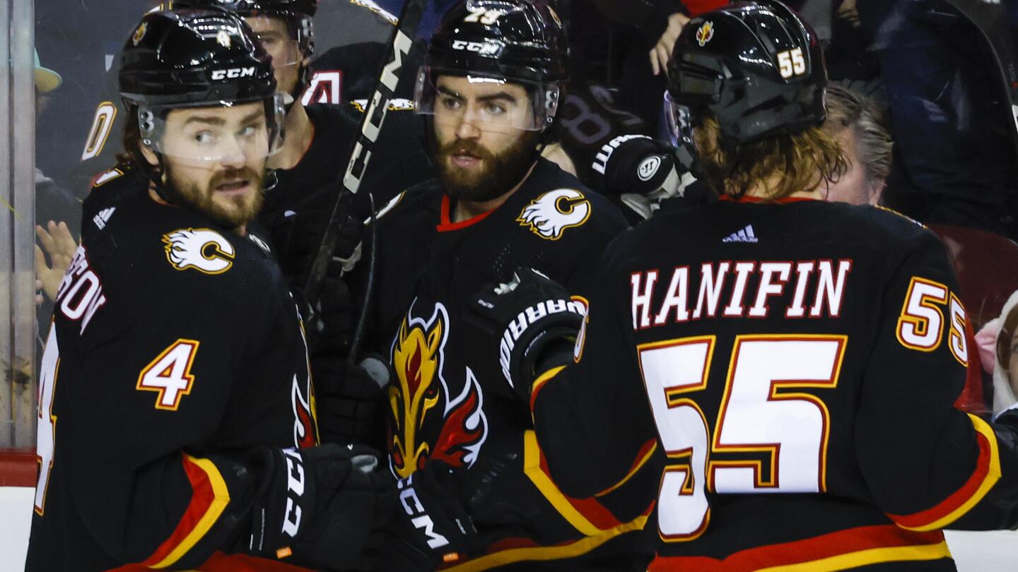 Flames win second in a row on road, hold on to 3-2 win
