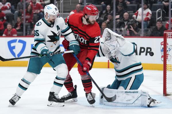 NHL: San Jose Sharks fall apart in loss to Detroit Red Wings