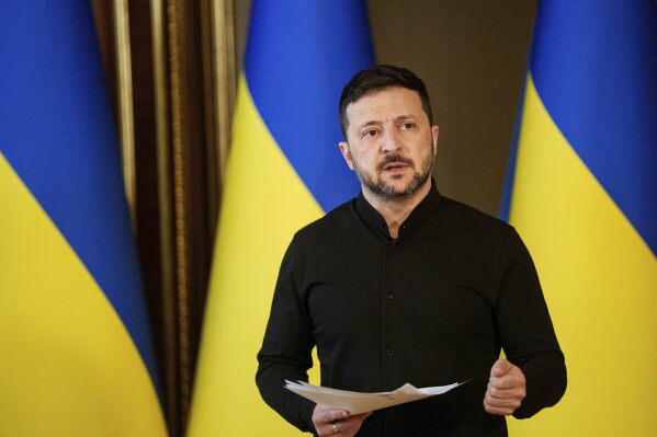 Ukrainian President Volodymyr Zelenskyy speaks to journalists during a press conference in Kyiv, Ukraine, Tuesday, May 13, 2025. (AP Photo/Evgeniy Maloletka)