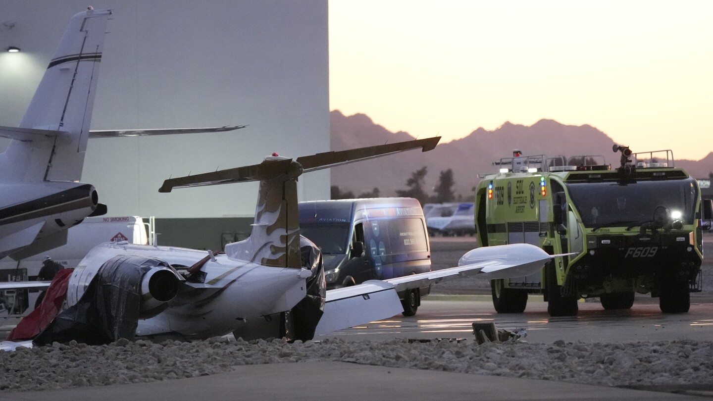 Private jets collide at Scottsdale Airport in Arizona, killing at least 1 person, authorities say