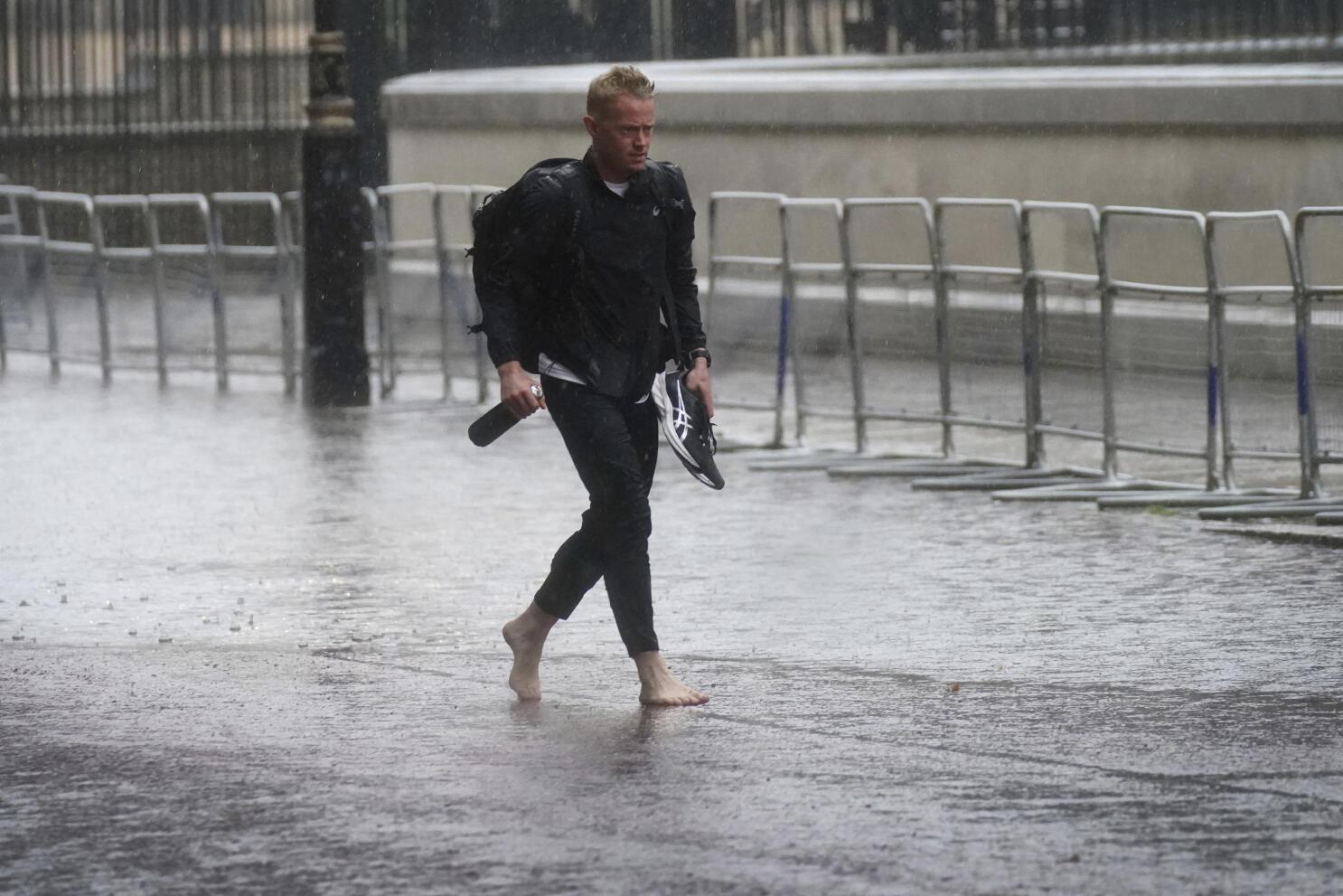 Experience: I've walked around London barefoot for a year