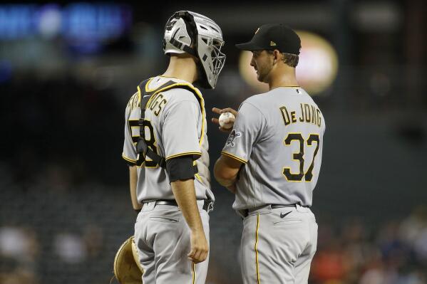 MLB Trade Rumors: Dodgers Did 'Due Diligence' On Pirates Catcher