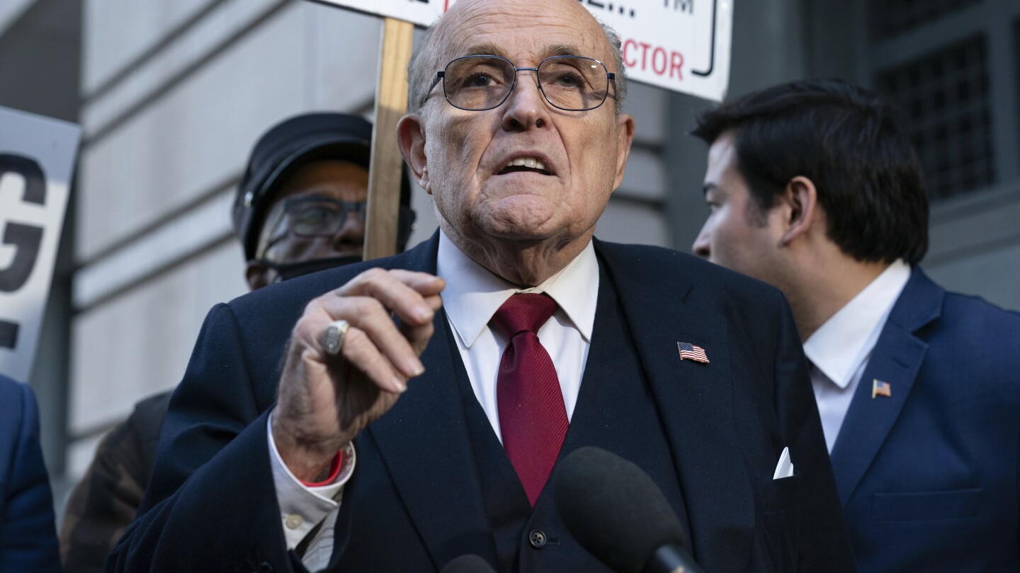 Wahlbetrugsfall: Der frühere Bürgermeister von New York City, Rudy Giuliani, bekennt sich zu den Anklagen in Arizona auf unschuldig