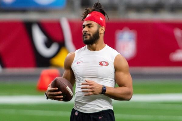 San Francisco 49ers middle linebacker Fred Warner (54) warms up prior to an NFL football game against the Arizona Cardinals, Dec. 26, 2020, in Glendale, Ariz. (AP Photo/Jennifer Stewart, File)