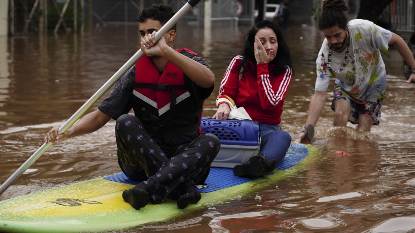 Топ клубове настояват бразилската футболна федерация да спре мачовете от лигата поради наводнения