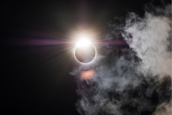 This year’s eclipse is expected to be the most-watched celestial event in our lifetime. In preparation of this historic event, B&H Photo has launched a new Solar Eclipse Observing page, where enthusiasts can learn how to view and photograph the eclipse, discover where the best viewing spots will be, and shop for solar viewing equipment (Photo: Business Wire)