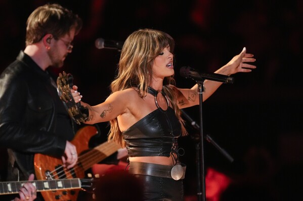 Ella Langley performs "Weren't for the Wind" during the 60th annual Academy of Country Music Awards on Thursday, May 8, 2025, in Frisco, Texas. (AP Photo/Chris Pizzello)