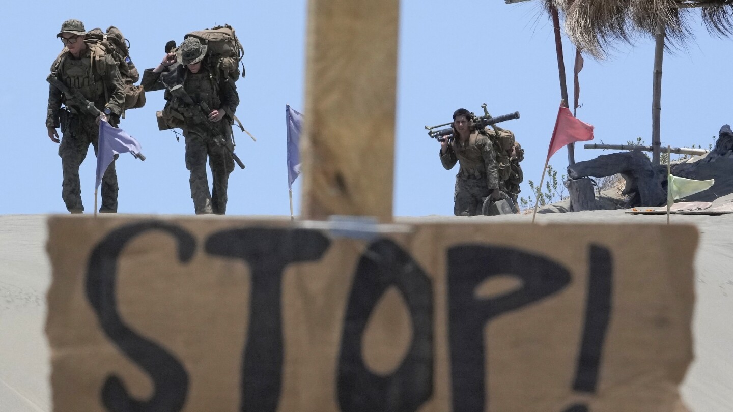 Exercices en mer de Chine méridionale : les forces américaines, australiennes et philippines coulent un navire