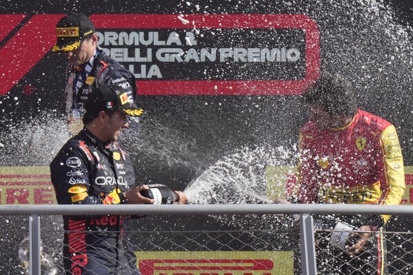 Red Bull take Practice 1 of the Brazilian GP lightly: Carlos Sainz
