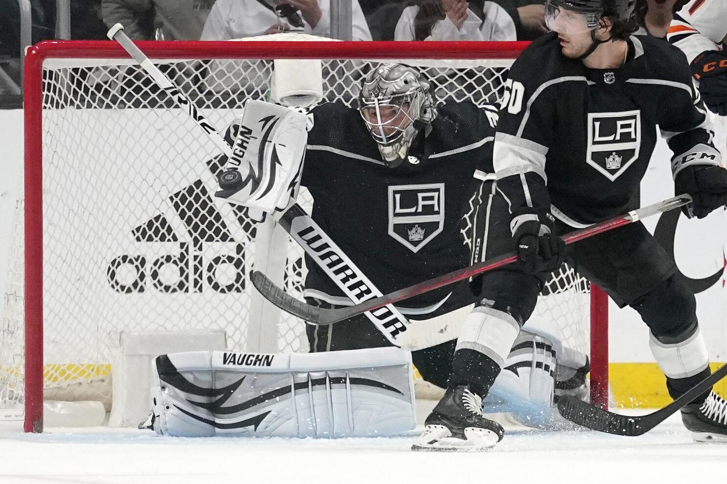 Jonathan Quick earns 54th career shutout, Los Angeles Kings beat St. Louis  Blues 