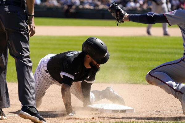 White Sox beat Twins 8-5, sweep series