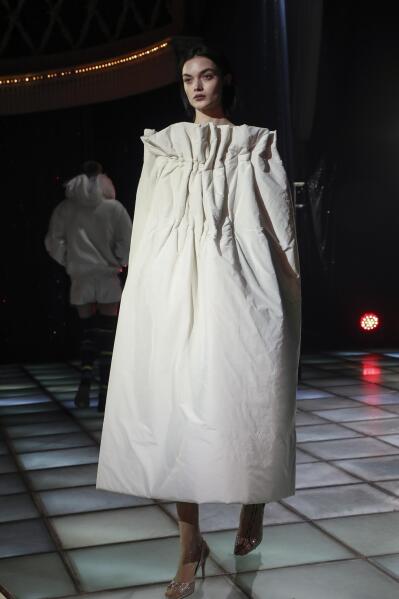 Paris Fashion: Westwood gets theatrical, Lanvin gets magical