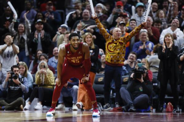 Donovan Mitchell recreates iconic NBA moment after stunning 71-point  performance in Cavaliers' OT win