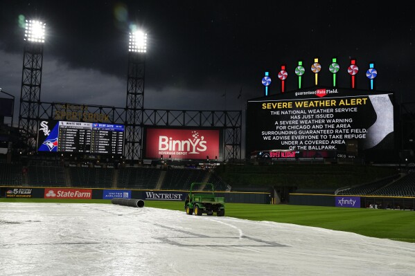 White Sox beat slumping Toronto Blue Jays 7-5