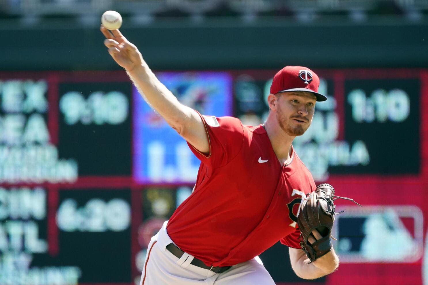 Rookies Help Red Sox Beat Rays 11-1