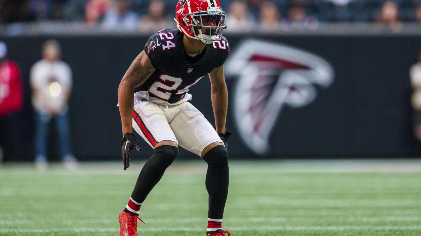 Falcons CB Terrell back at practice after missing 3 games