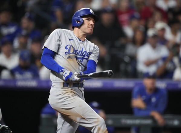 Freeman has 3 hits to lead Dodgers to 8-2 victory