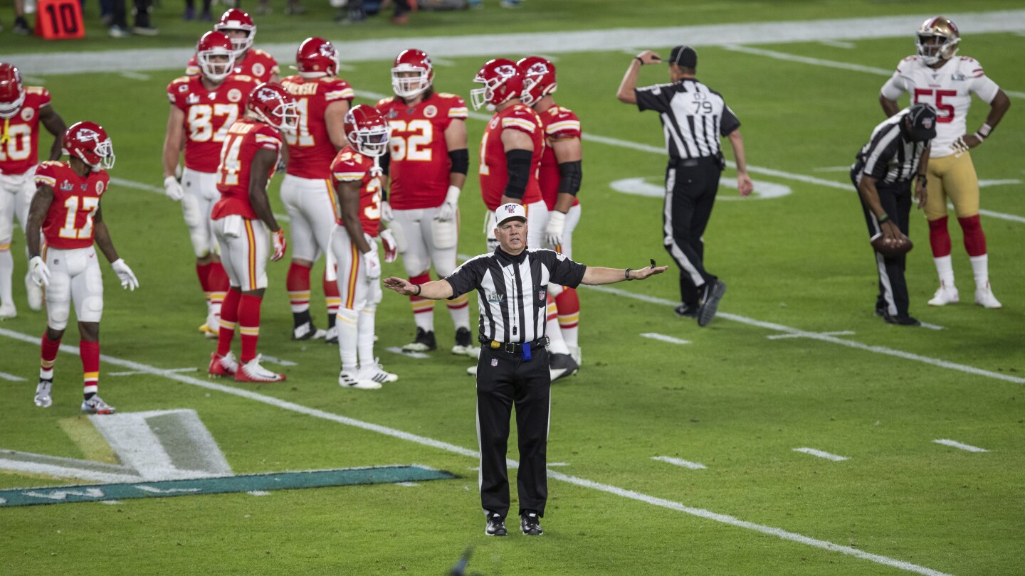 Кой е реферът на Super Bowl за Chiefs срещу 49ers? Как се подготвят служителите на NFL?