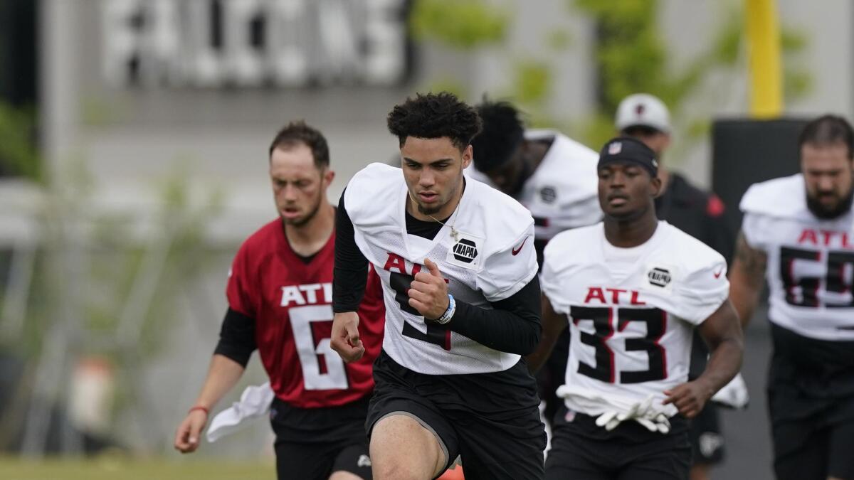 Falcons' London embraces health, contract at rookie minicamp