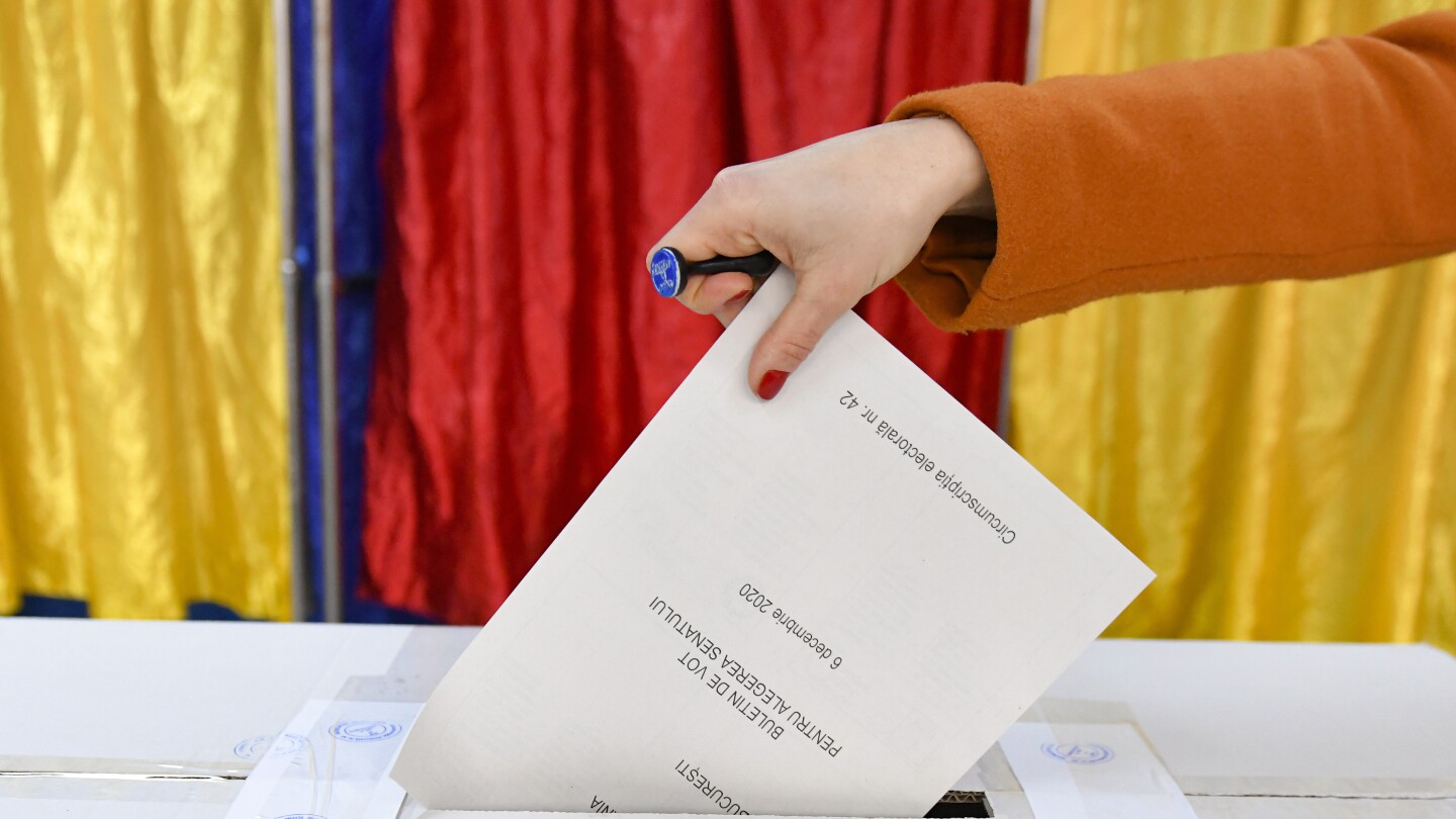 Демокрацията намаля за 8-ата поредна година по целия свят, Институтът открива 