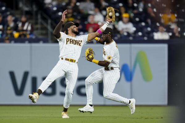 Padres slug three home runs, rout Mariners 16-1 in series opener