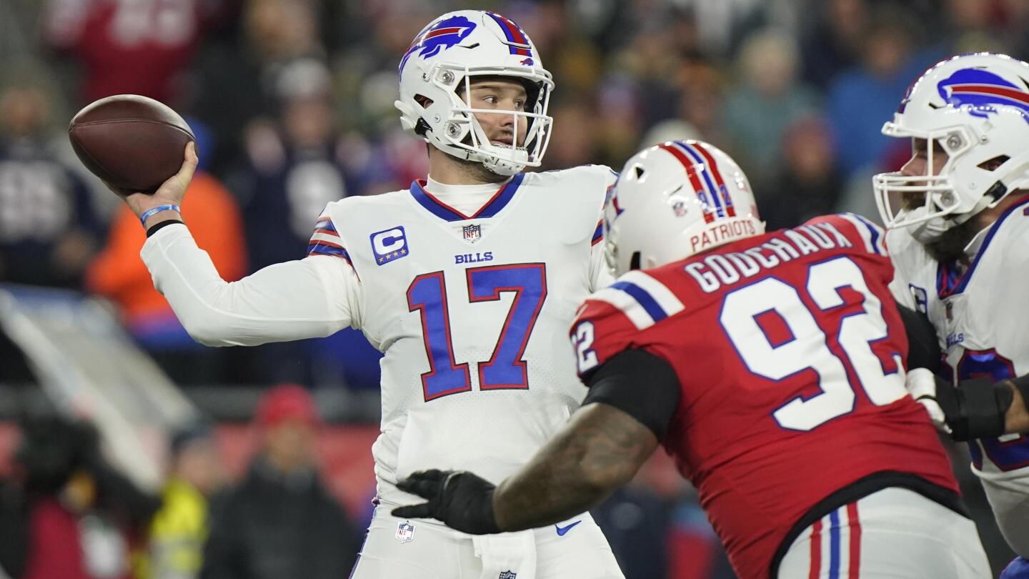 Buffalo Bills running back James Cook plays against the New England  Patriots during the first half of an NFL football game, Thursday, Dec. 1,  2022, in Foxborough, Mass. (AP Photo/Michael Dwyer Stock