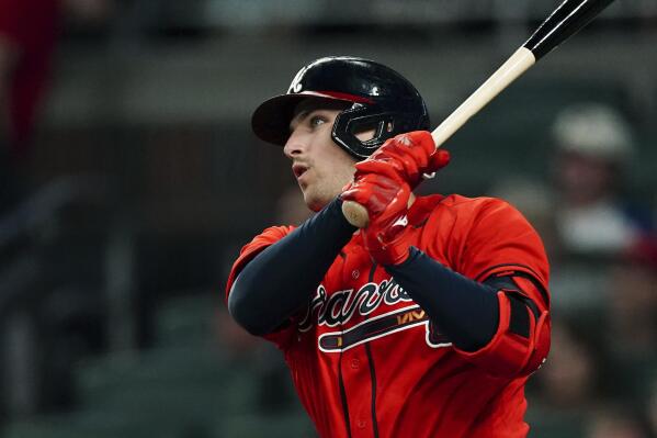 Mets prospect Luis Guillorme caught a bat that flew into the dugout like it  was no big deal