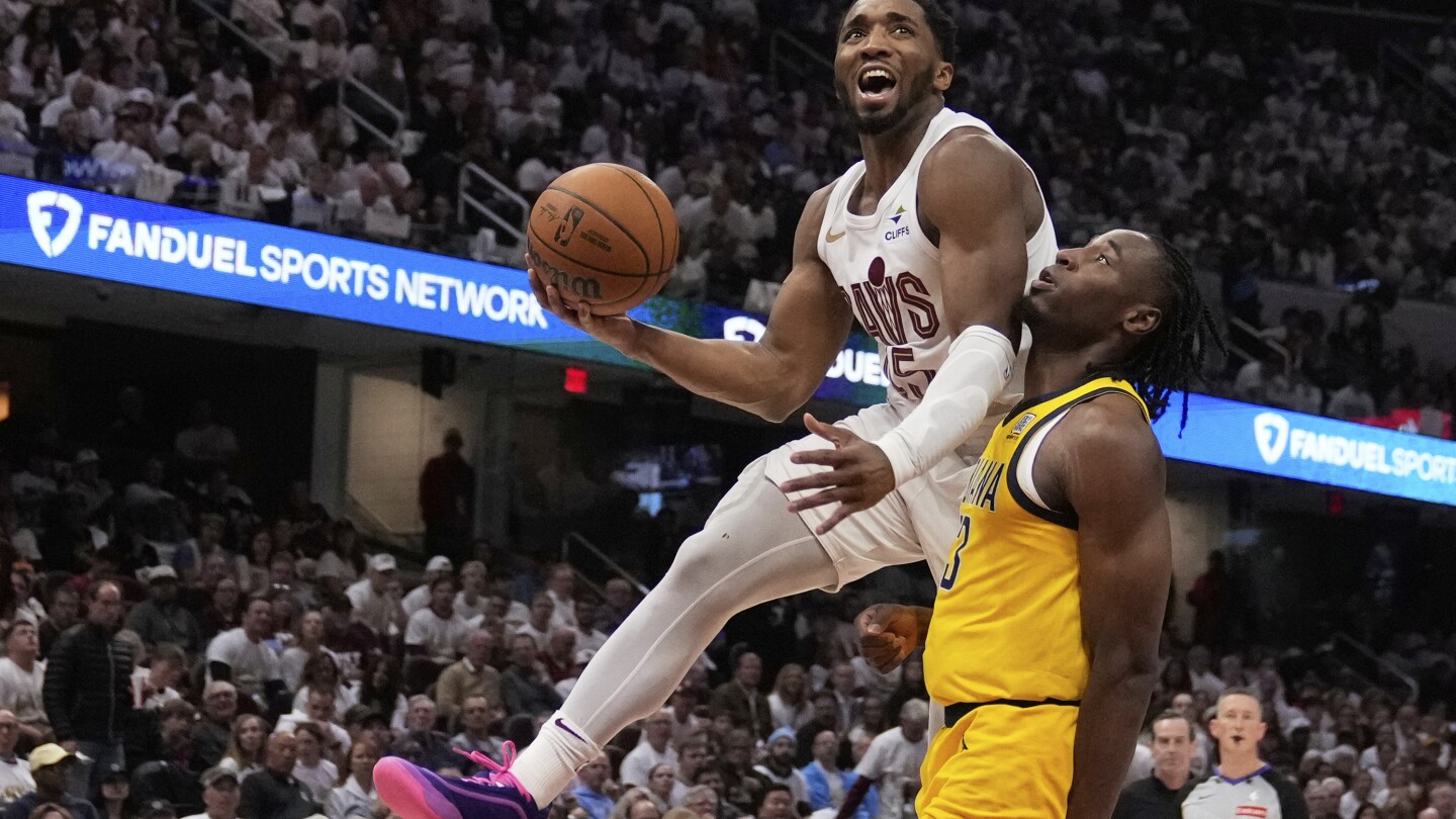 Cavaliers Collapse, Lose 2-0 Series Lead to Pacers Despite Mitchell's 48 Points