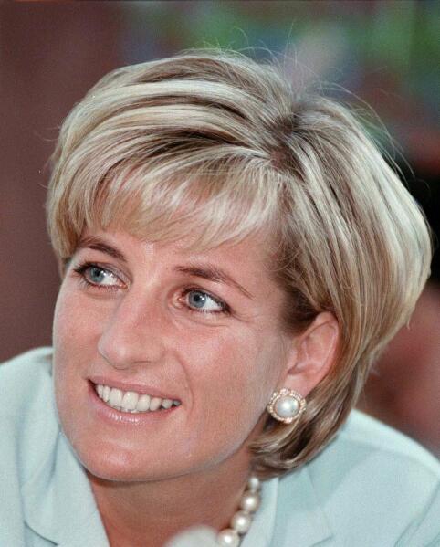 How Grace Kelly led to Princess Diana's wearing Eagles gear