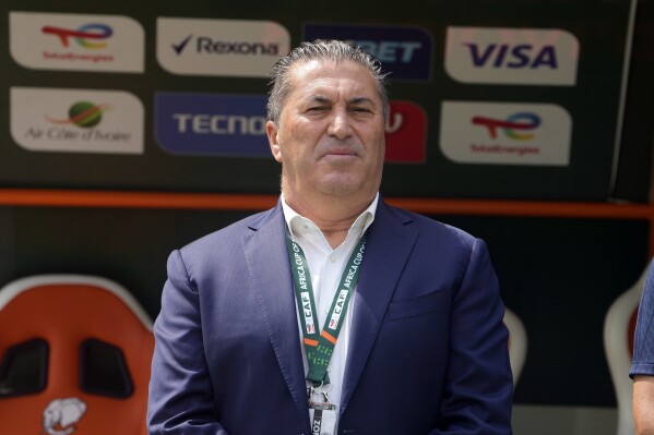 Nigeria's head coach José Peseiro, before the African Cup of Nations Group A soccer match between Nigeria and Equatorial Guinea's at the Stade Olympique Alassane Ouattara B'Ebimpe in Abidjan, Ivory Coast, Sunday, Jan. 14, 2024. (AP Photo/Sunday Alamba)