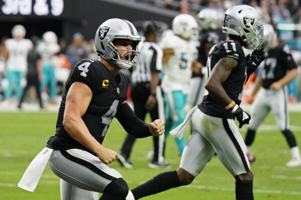 Raiders Blog: Derek Carr Insists There's No Elevated Urgency Yet