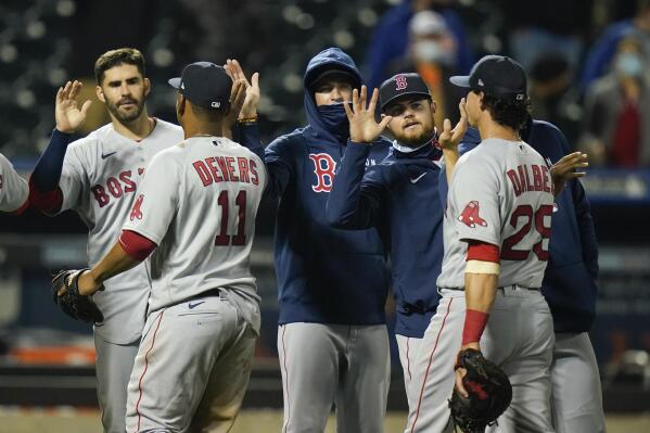 Christian Vázquez helps Boston Red Sox beat Jacob deGrom, slumping