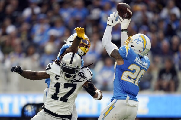 Raiders reveal uniforms for 'Thursday Night Football' clash with the  Chargers