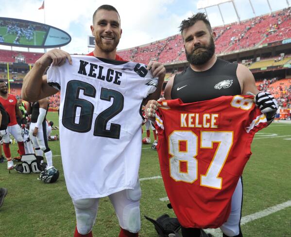 Kelce brothers face off when the Chiefs visit the Eagles