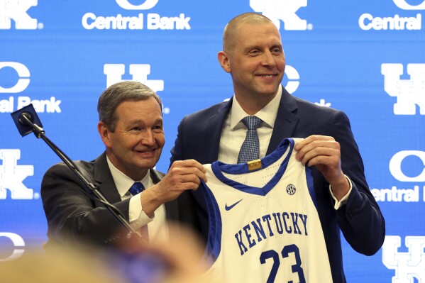Mark Pope introduced as Kentucky's men's basketball coach | AP News